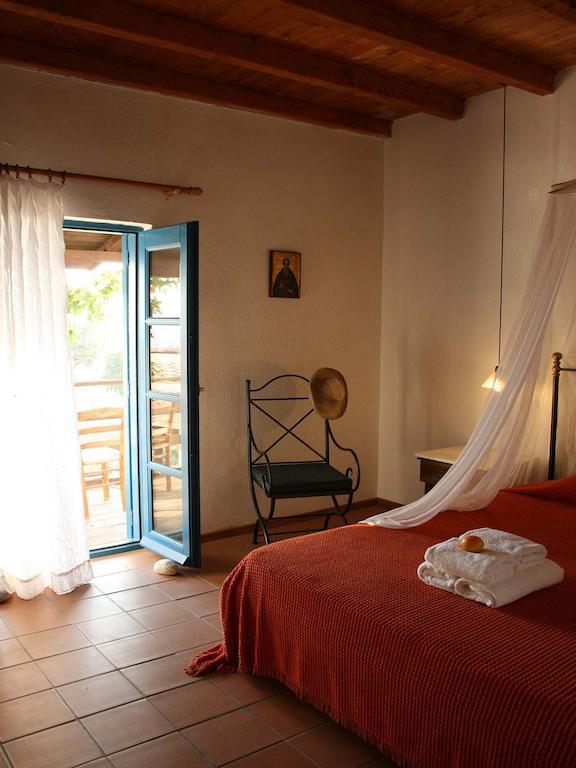 אואוראנואופולי Skites Hotel Bungalows חדר תמונה
